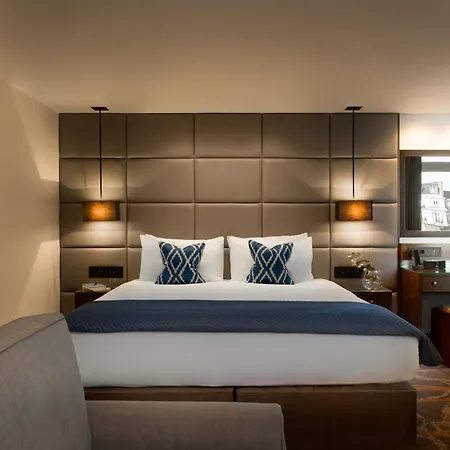 Montcalm Chilworth Townhouse-3