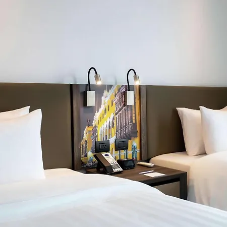 Hampton By Hilton Lima San Isidro-3