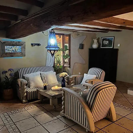 Les Vinyes Alojamiento Rural Boutique&SPA-2