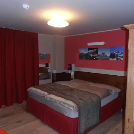 Hotel Lyskamm-3