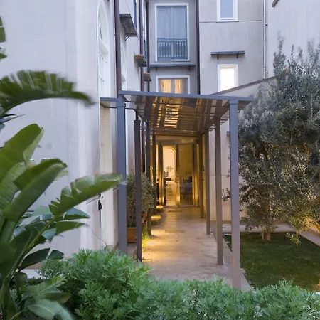 Ucciardhome Hotel-3