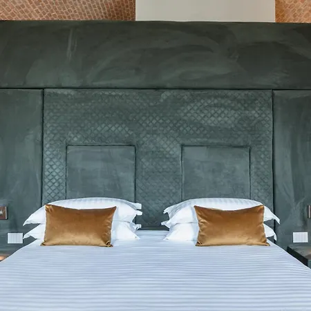Pavillon Suite-2
