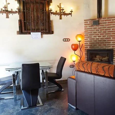 Casa De Cucu Navaluenga-2