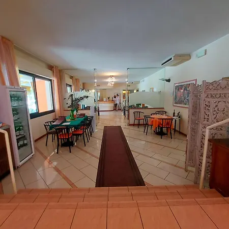Hotel Joli-2