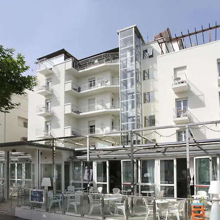 Hotel Leoni-3