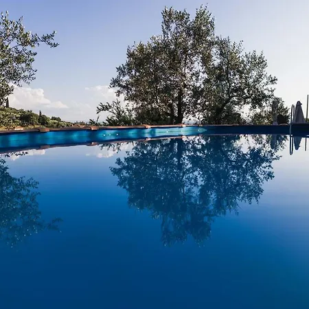 Tuscany Villa Gorello. Villa in Toscana. Jacuzzi con tetto in cristallo,piscina-3