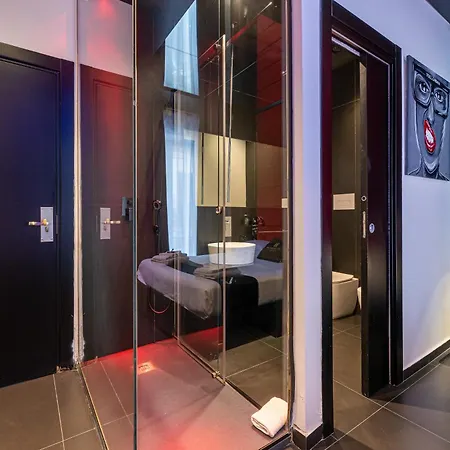 Maximum Hub Suite&Spa-2