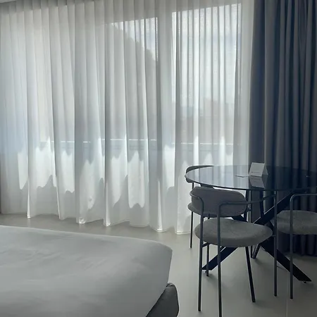Omi Aparthotel-3