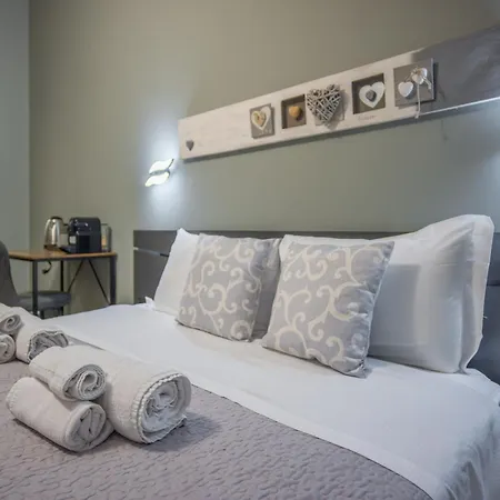 Aurelia Garden Suite-3