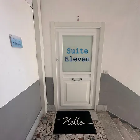 Suite Eleven-3