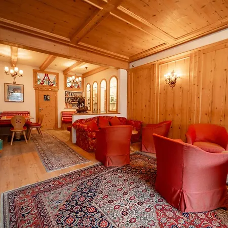 Dolomiti Hotel Cozzio-3