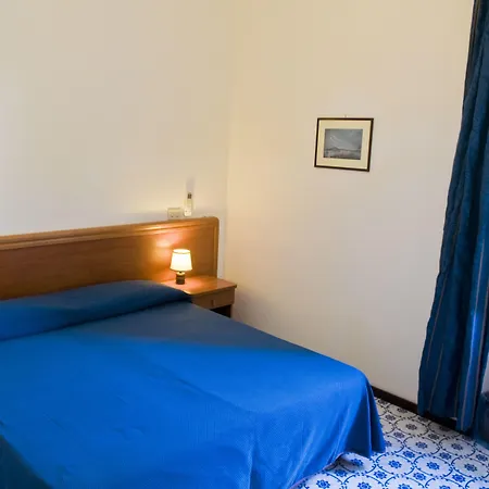 Hotel Villa Sarah-3