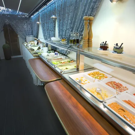 Luxury Family Hotel Royal Palace-2
