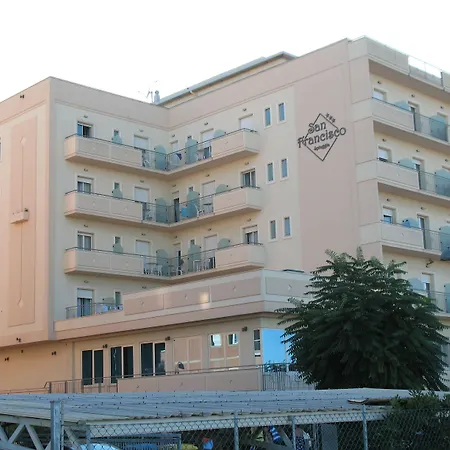 Hotel San Francisco Spiaggia-3