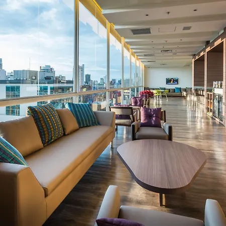 Hampton By Hilton Bucaramanga-2