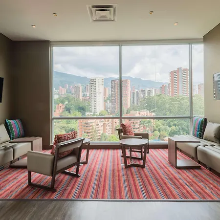 Hampton By Hilton Medellin-2