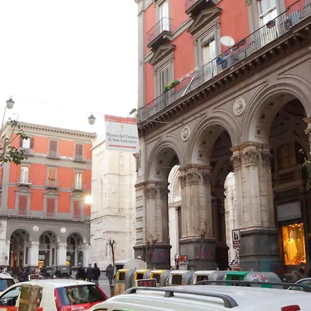 Duomo Luxury Suites-3