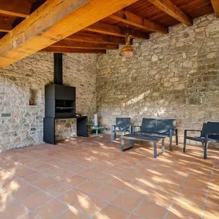 El Vilarot. La casa de piedra en la naturaleza.-2