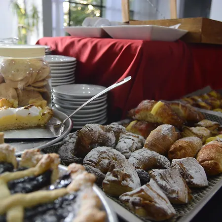 Apart Hotel Alvear-3