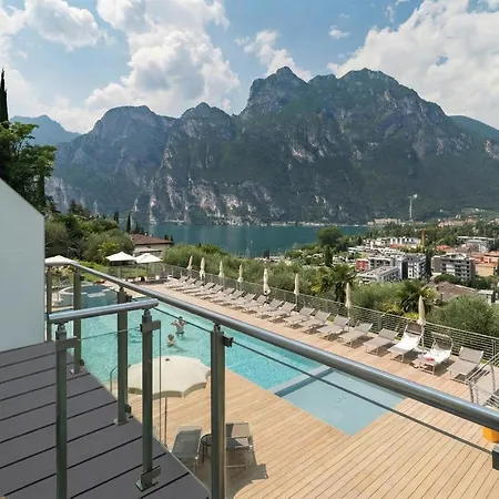 Hotel Benacus Panoramic-2