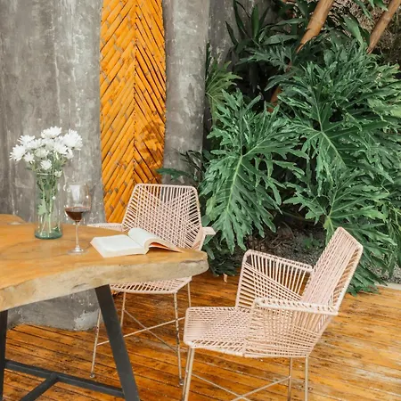 Attraversiamo Bamboo House-2