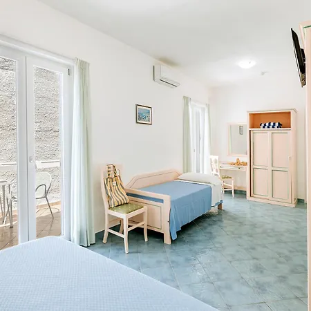 Hotel Villa D'Orta-3