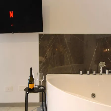 Modern Suites By YOU Rhome in Garbatella-2