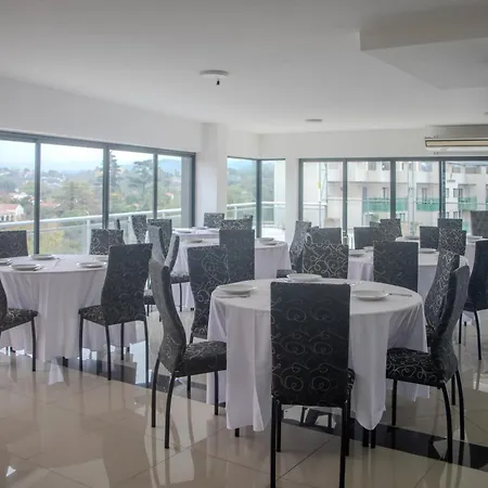 Hotel Golden Ross-3