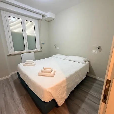 Little Hotel-2
