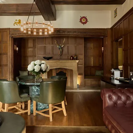 Hotel Cafe Royal-2