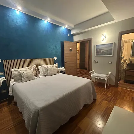 Aurelia Garden Gold B&B-2