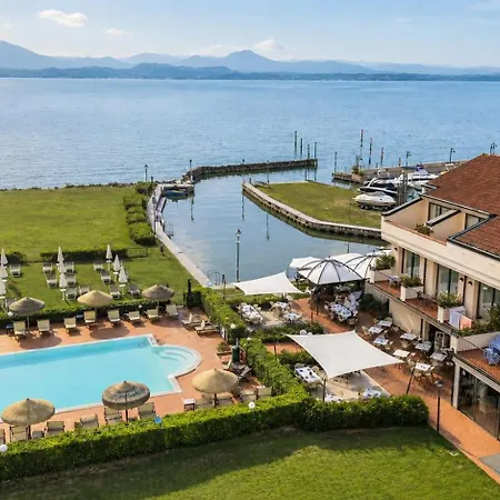 Yachting Hotel Mistral-3