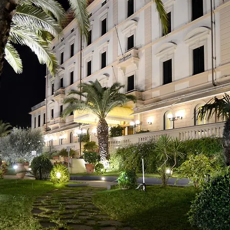 Grand Hotel Vittoria-2