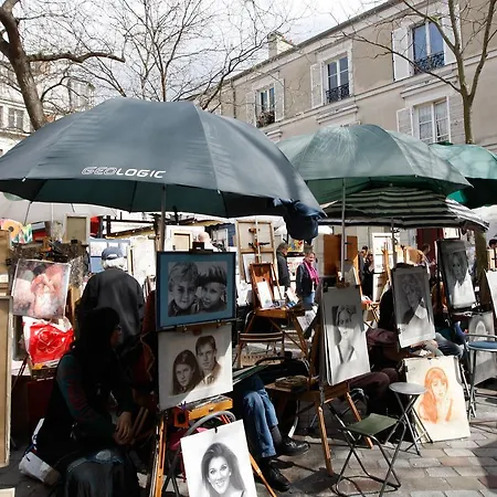 Abbesses Montmartre Apartment-3
