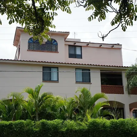 Quinta Elvira-3
