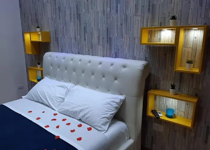 Bed and Breakfast Red House Napoli