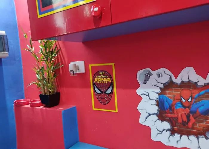Hotel Spiderman House Catania