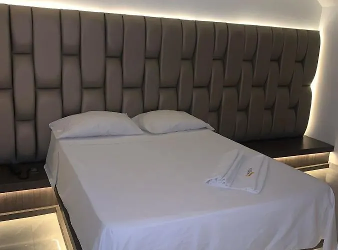 Ayenda Apartahotel Noche de Luna Cali