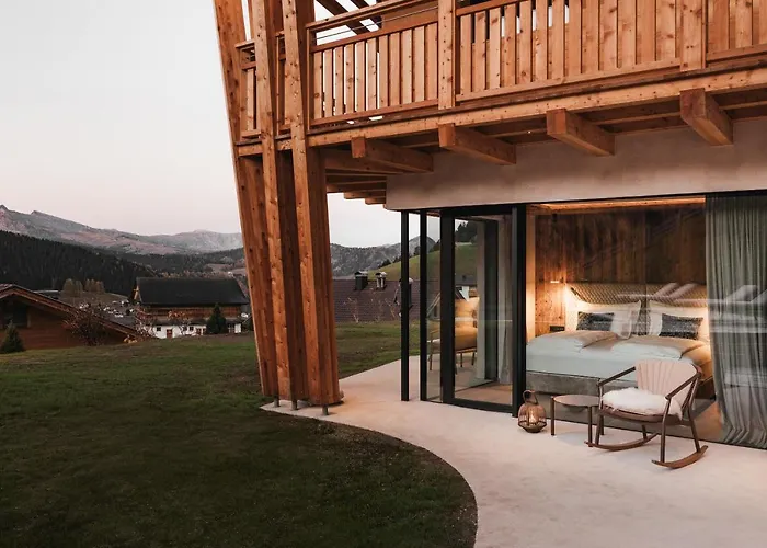 Luxury Spa Chalet Lum D'Or Selva di Val Gardena