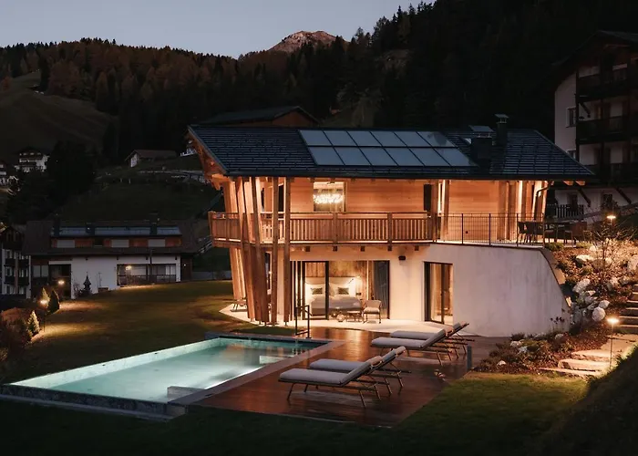 Luxury Spa Chalet Lum D'Or Selva di Val Gardena