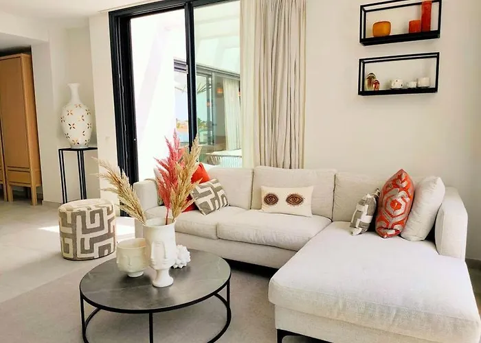 Villa Penthouse cortijo del golf puerto banus Estepona