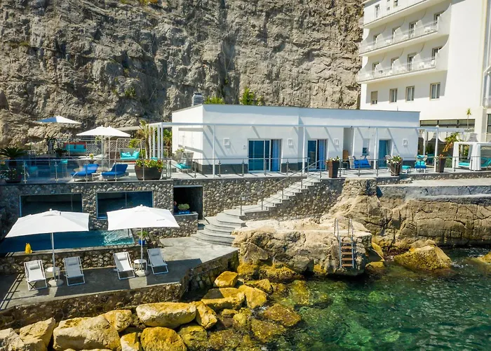 Amore Rentals - Villa del Maggiore Sorrento