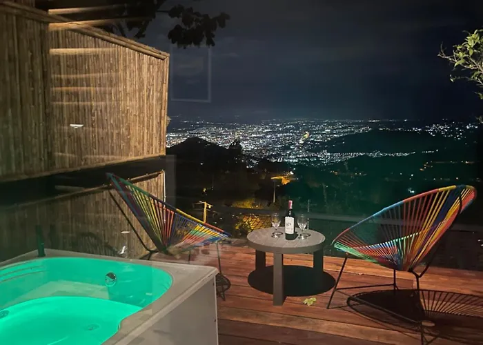 Romero Glamping y Cabañas Cali