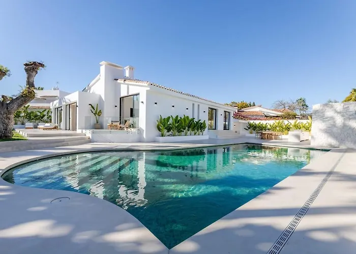 Villa Peman Luxurious Beachside Villa Marbella