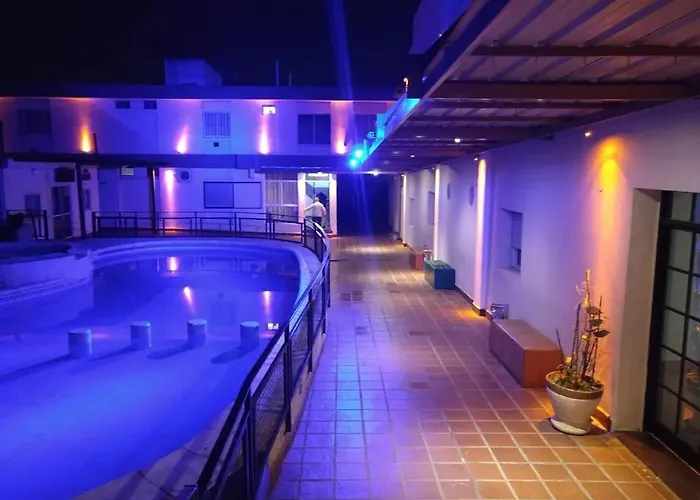 Hotel en villa carlos paz centrico con desayuno y pileta Nuevo Enzo