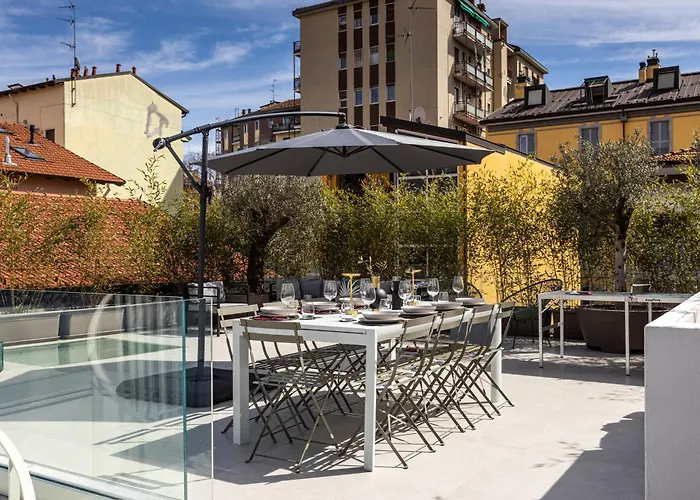 Villa Loft In Milan With Private Terrace & Jacuzzi
