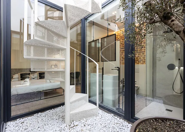 Villa Loft In Milan With Private Terrace & Jacuzzi