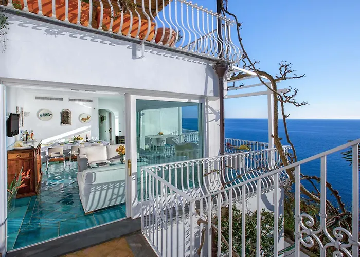 Amore Rentals - Villa Le Sirene Positano