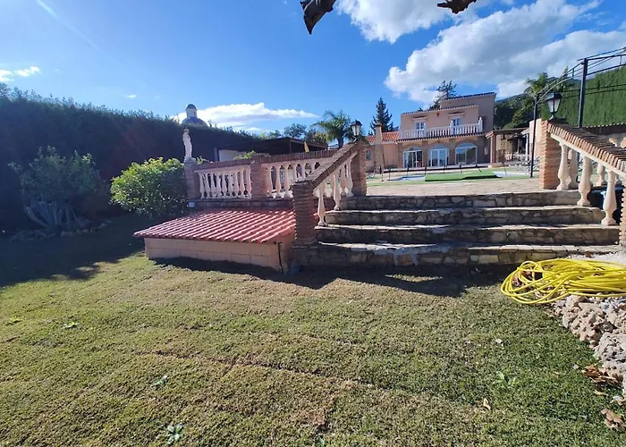 Villa Buenavista Malaga - Sea View, Private Heated Pool, Spa, 5 Bedrooms