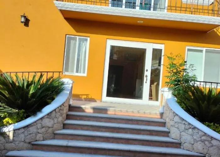 Hotel El Refugio Bernal